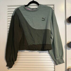 Puma Green Athlesuire Cropped Sweatshirt Women's Size Medium
